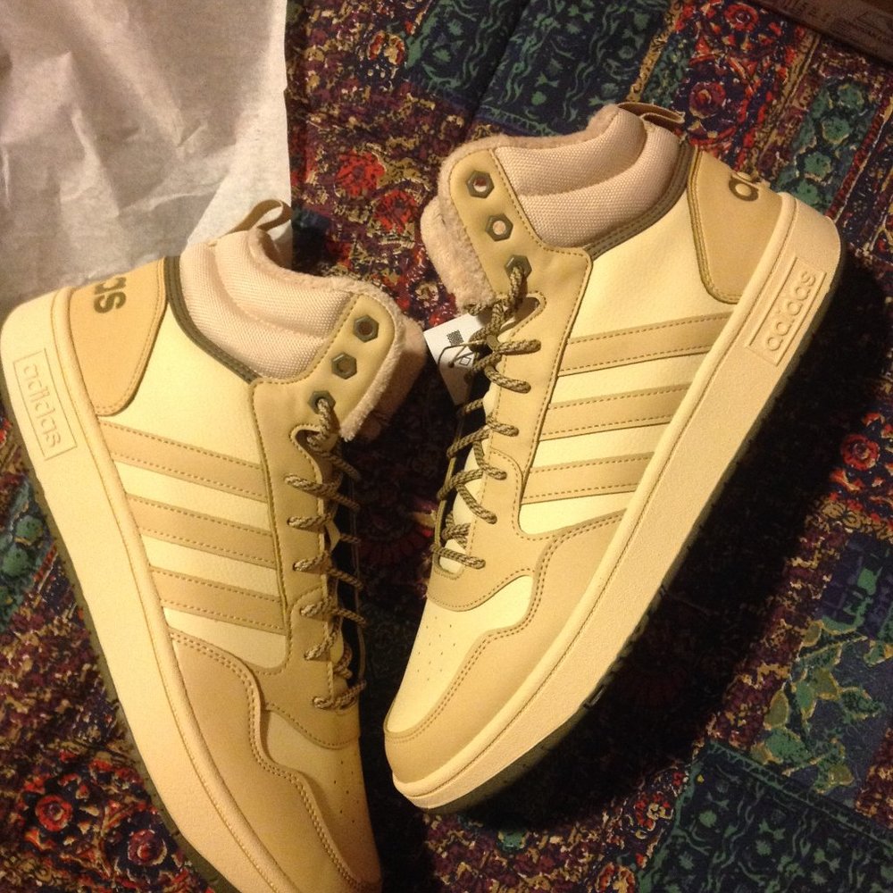 Adidas Men's Hoops 3.0 Fur Lined Winterized Mid Sneakers -11.5M - New in Box